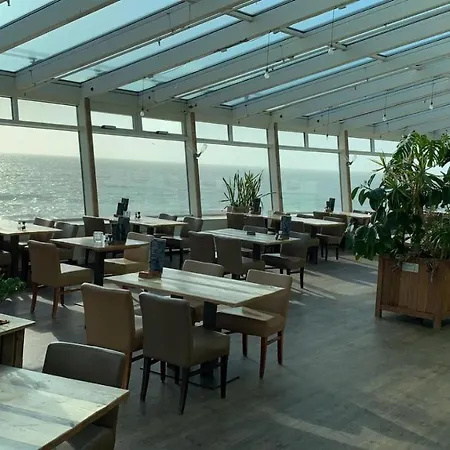 Otel De Pier 4*