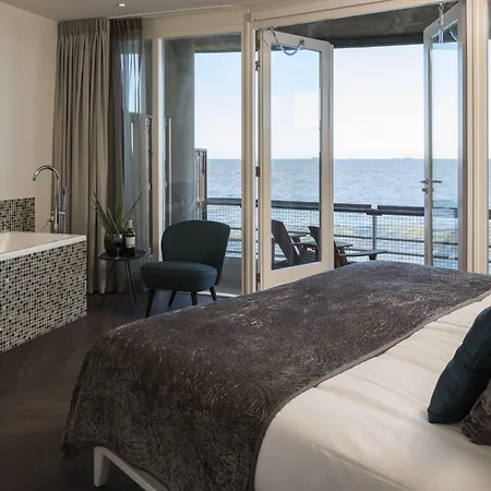 Otel De Pier 4*