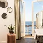 De Pier 4*