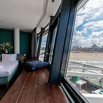 ホテル De Pier 4*
