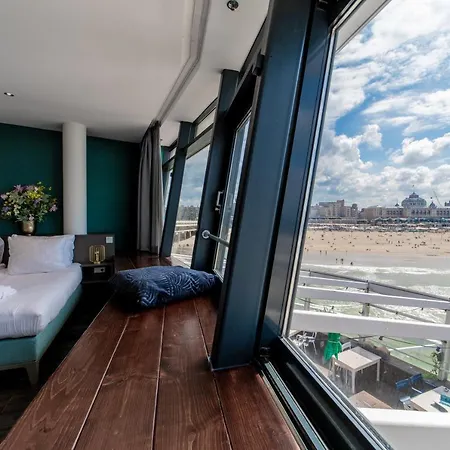 Hotel De Pier 4*