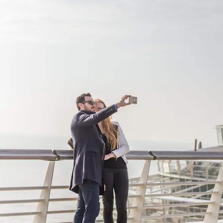 دي بيير سويتس