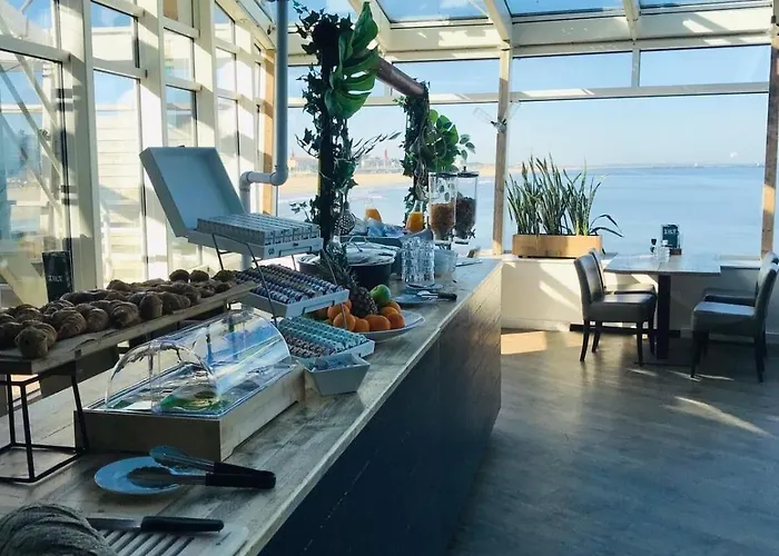 De Pier Hotel La Haya