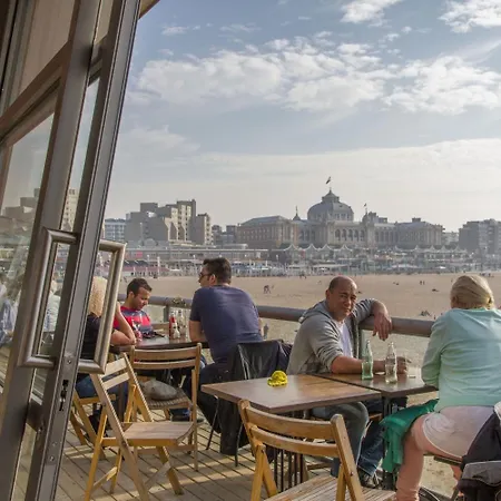 De Pier 4*